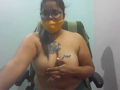 Snapshot of gyanvi1 chatting on 02/12/25, 07:13 gyanvi1 online show from 02/12/25, 07:13
