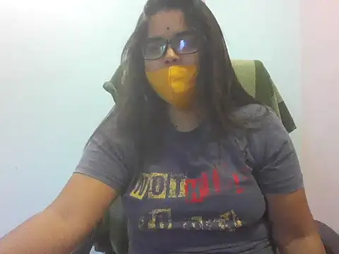 Snapshot of gyanvi1 chatting on 02/17/25, 03:47 gyanvi1 online show from 02/17/25, 03:47