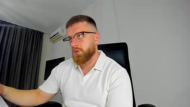 Findom guy online show from 04/26/26, 11:52