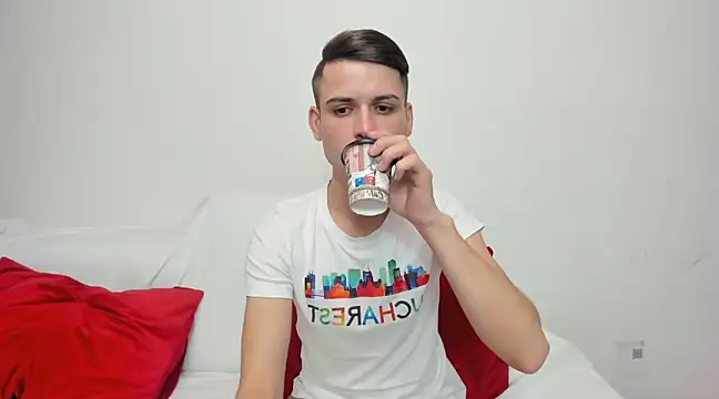 andboyfor6 online show from 12/11/24, 08:15