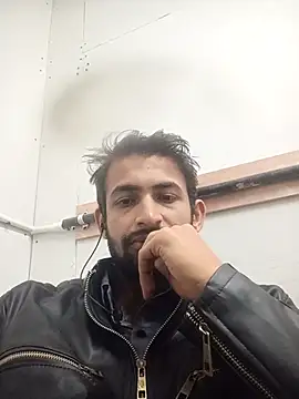villian    online show from 11/21/25, 03:33