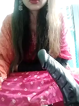 Snapshot of Noor_Darliing chatting on 01/08/25, 02:56 Noor Darliing online show from 01/08/25, 02:56