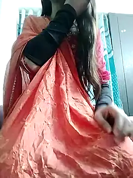 Snapshot of Noor_Darliing chatting on 01/12/25, 02:52 Noor Darliing online show from 01/12/25, 02:52