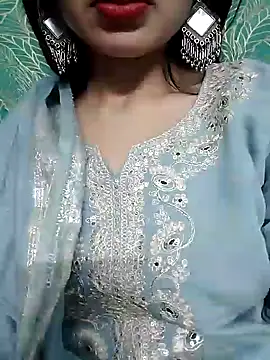 Snapshot of Noor_Darliing chatting on 01/18/25, 08:40 Noor Darliing online show from 01/18/25, 08:40