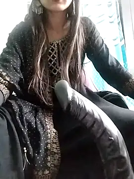 Snapshot of Noor_Darliing chatting on 01/20/25, 05:59 Noor Darliing online show from 01/20/25, 05:59