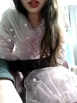 Snapshot of Noor_Darliing chatting on 01/24/25, 03:13 Noor Darliing online show from 01/24/25, 03:13