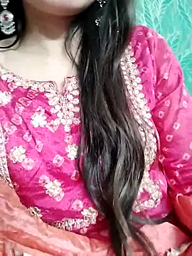 Snapshot of Noor_Darliing chatting on 02/11/25, 06:33 Noor Darliing online show from 02/11/25, 06:33