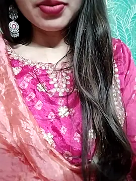 Snapshot of Noor_Darliing chatting on 02/14/25, 06:19 Noor Darliing online show from 02/14/25, 06:19