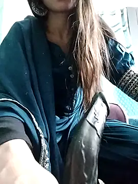 Snapshot of Noor_Darliing chatting on 03/03/25, 06:12 Noor Darliing online show from 03/03/25, 06:12