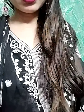 Snapshot of Noor_Darliing chatting on 03/04/25, 06:18 Noor Darliing online show from 03/04/25, 06:18