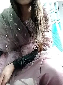 Snapshot of Noor_Darliing chatting on 03/05/25, 03:29 Noor Darliing online show from 03/05/25, 03:29