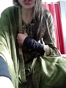 Snapshot of Noor_Darliing chatting on 03/13/25, 06:34 Noor Darliing online show from 03/13/25, 06:34