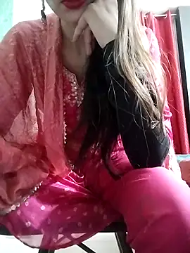 Snapshot of Noor_Darliing chatting on 03/20/25, 03:04 Noor Darliing online show from 03/20/25, 03:04