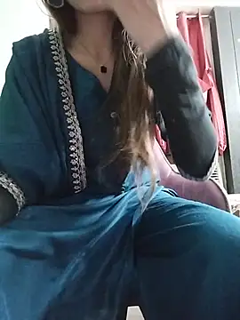 Noor Darliing online show from 06/01/26, 03:36