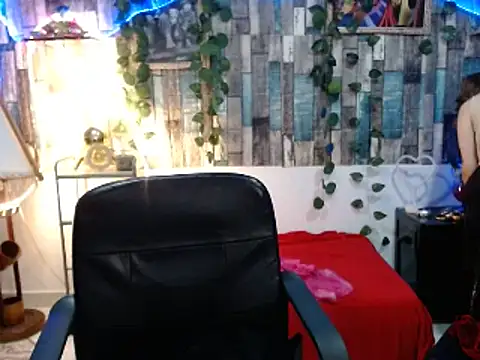 Snapshot of KarimaSarabe chatting on 02/28/25, 09:12 KarimaSarabe online show from 02/28/25, 09:12