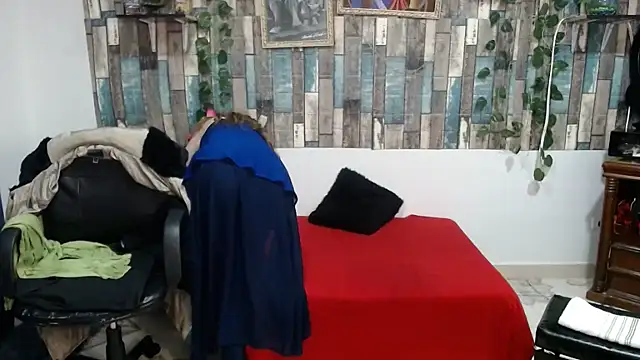 Snapshot of KarimaSarabe chatting on 02/13/26, 11:01 KarimaSarabe online show from 02/13/26, 11:01