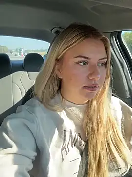 Snapshot of nicolesugarr chatting on 09/18/25, 01:46 nicolesugarr online show from 09/18/25, 01:46