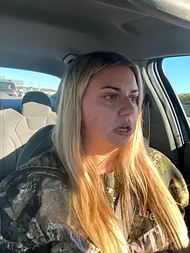 Snapshot of nicolesugarr chatting on 10/20/25, 08:53 nicolesugarr online show from 10/20/25, 08:53