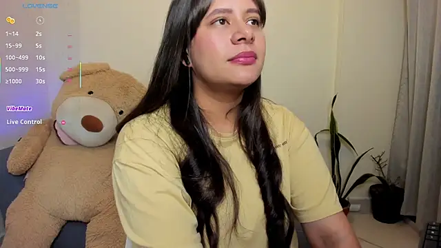 emily adams01 online show from 05/13/26, 11:33