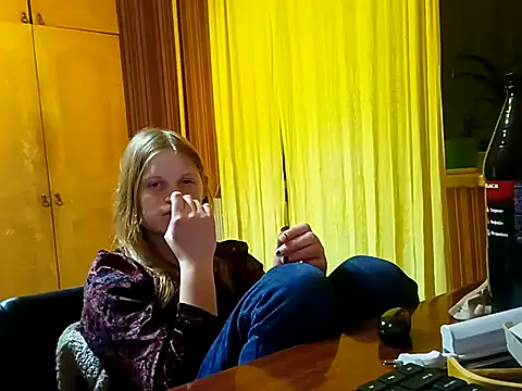 Kathlyn  Heath online show from 03/05/25, 11:16