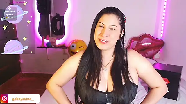 Snapshot of Gabby_stone_ chatting on 12/23/25, 12:08 Gabby stone online show from 12/23/25, 12:08