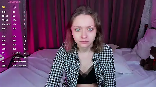 Snapshot of Linda_Bryant chatting on 02/14/25, 11:31 Linda Bryant online show from 02/14/25, 11:31