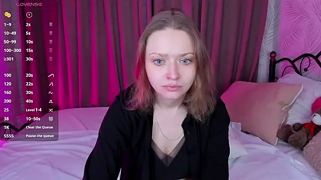 Snapshot of Linda_Bryant chatting on 03/07/25, 12:58 Linda Bryant online show from 03/07/25, 12:58