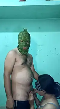 Snapshot of hotty_Sexy-couple chatting on 12/06/24, 11:44 hotty Sexy-couple online show from 12/06/24, 11:44