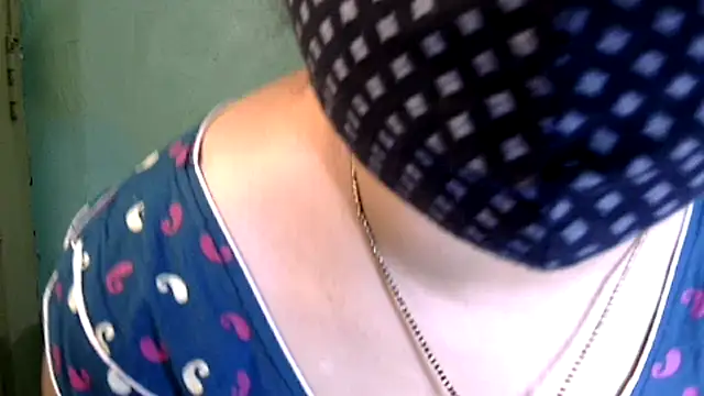 Snapshot of hotty_Sexy-couple chatting on 12/19/24, 10:13 hotty Sexy-couple online show from 12/19/24, 10:13