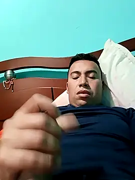 Snapshot of Diego_leon27 chatting on 12/27/24, 07:57 Diego leon27 online show from 12/27/24, 07:57