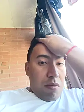 Snapshot of Diego_leon27 chatting on 01/12/25, 03:57 Diego leon27 online show from 01/12/25, 03:57