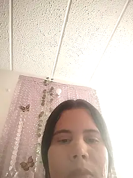 Snapshot of Diego_leon27 chatting on 03/08/25, 03:13 Diego leon27 online show from 03/08/25, 03:13