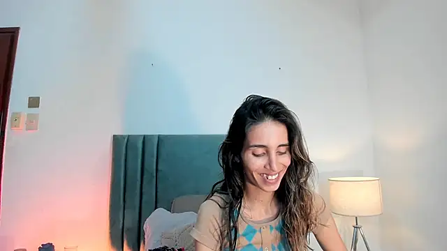 Nina Cavaali online show from 12/22/24, 02:27