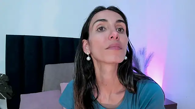 Nina Cavaali online show from 03/20/25, 11:56