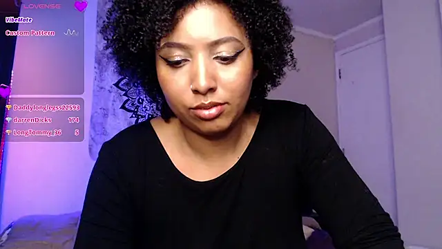 Snapshot of michell_bling1 chatting on 01/25/25, 09:15 michell bling1 online show from 01/25/25, 09:15