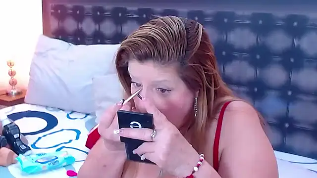 sandra 20 online show from 10/25/25, 11:07