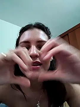 Mia Hampton online show from 03/02/25, 10:27