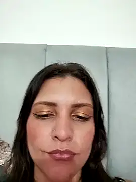 Mia Hampton online show from 03/08/25, 01:50