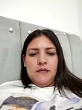 Mia Hampton online show from 10/10/25, 07:57