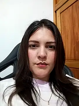 Mia Hampton online show from 12/02/25, 11:23