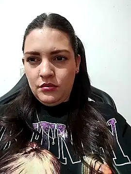 Snapshot of Mia_Hampton chatting on 01/08/26, 04:42 Mia Hampton online show from 01/08/26, 04:42