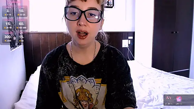 Cosmo Riri online show from 01/30/25, 05:19