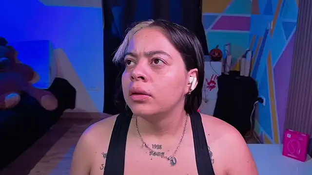 Cuttiealice online show from 11/01/25, 12:51