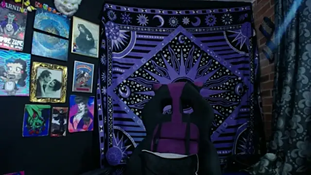 Yourmadame P online show from 10/23/25, 12:10