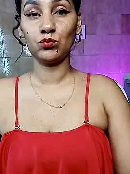 Snapshot of Leticia_goddes chatting on 03/15/25, 01:30 Leticia goddes online show from 03/15/25, 01:30