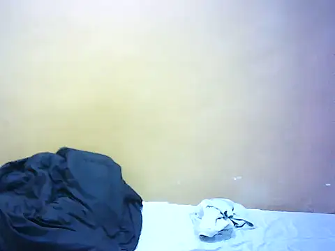 Snapshot of nelly-queen chatting on 04/11/26, 09:24 nelly-queen online show from 04/11/26, 09:24