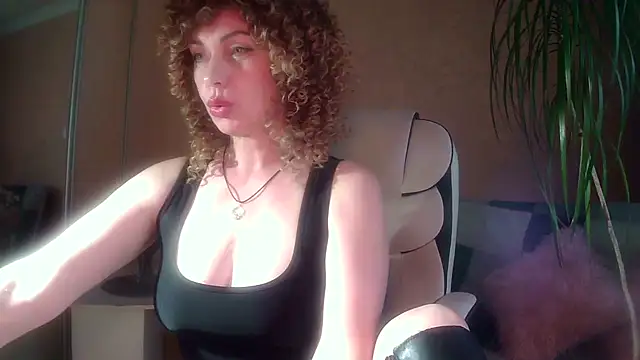 Roxolana Drim online show from 04/26/26, 10:02