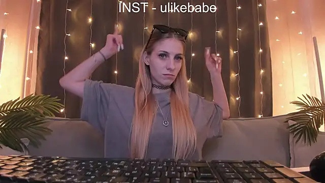 Snapshot of Anna_Fink chatting on 03/20/25, 10:32 Anna Fink online show from 03/20/25, 10:32