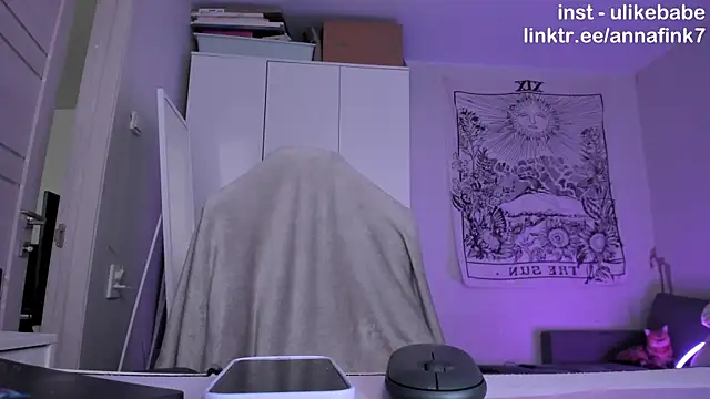 Snapshot of Anna_Fink chatting on 11/20/25, 07:19 Anna Fink online show from 11/20/25, 07:19