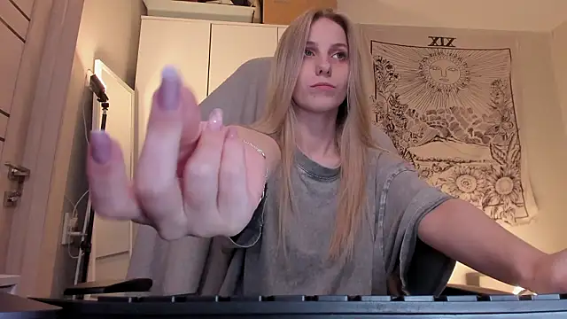 Snapshot of Anna_Fink chatting on 03/22/26, 07:50 Anna Fink online show from 03/22/26, 07:50